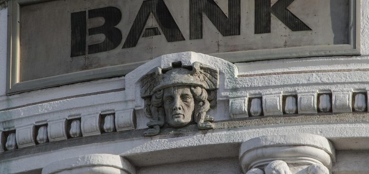 Come il modello di business della banca entra (silenziosamente) nel nostro portafoglio